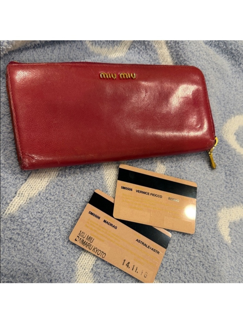 PINK Miu Miu Bright PINK Leather Zip Pouch with Gold Logo - Picture 11 of 11